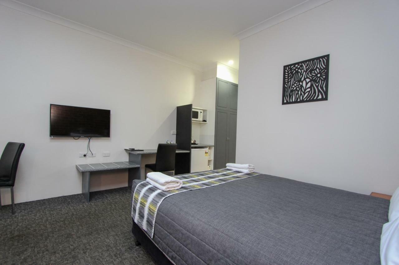 Leeton Heritage Motor Inn Экстерьер фото