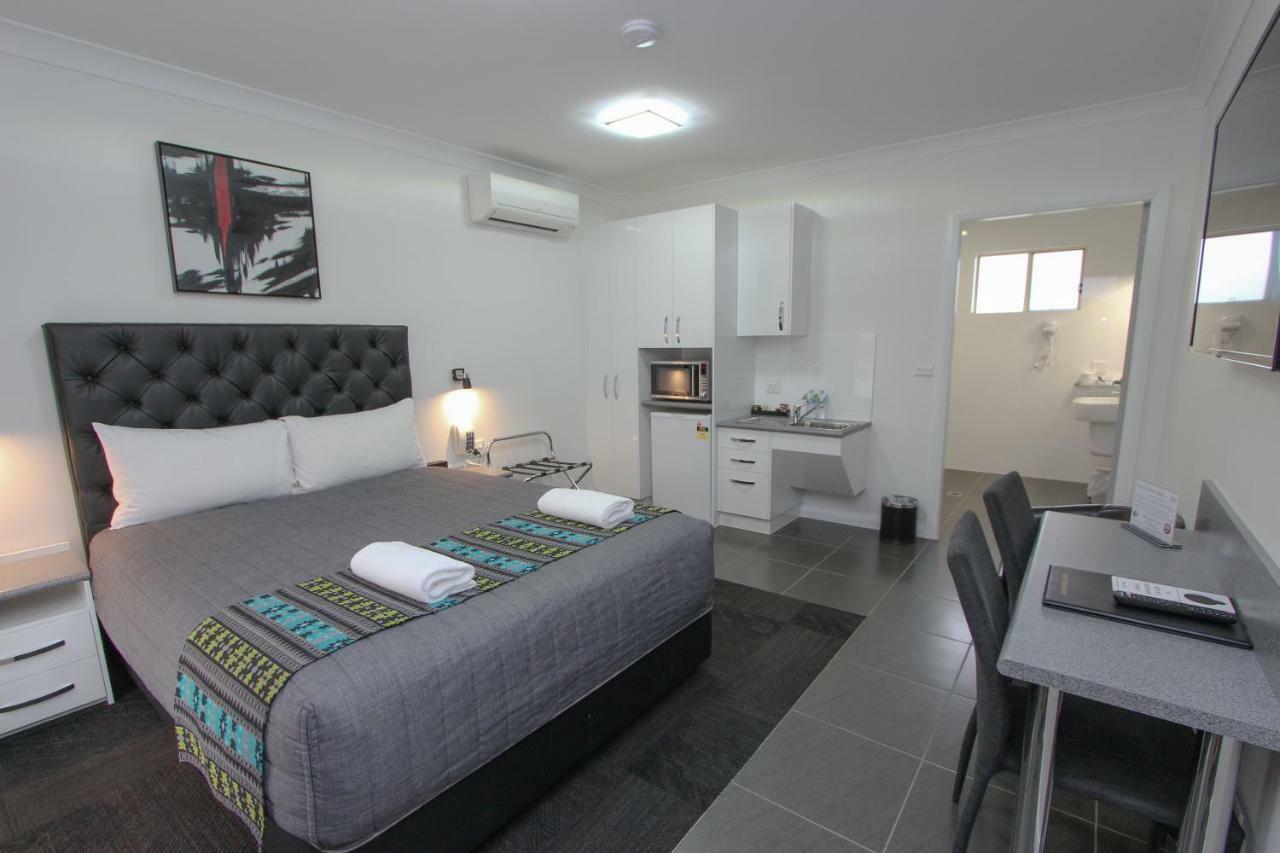Leeton Heritage Motor Inn Экстерьер фото